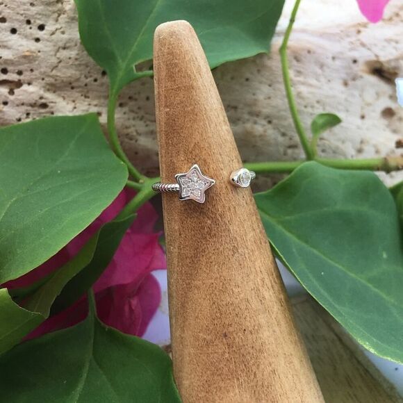 Sterling Silver Star CZ Dainty Toe Ring Midi Ring - Picture 1 of 4